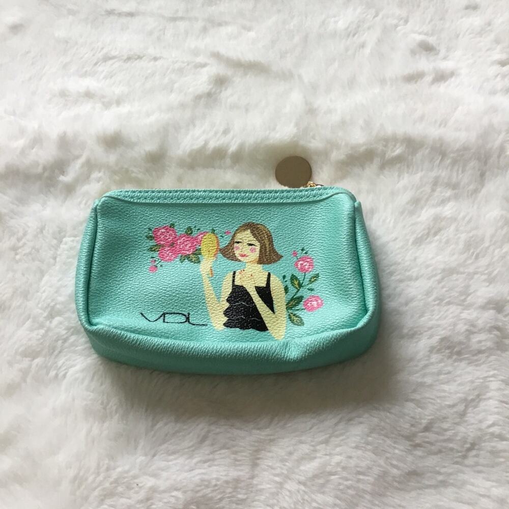VDL Green Cute Makeup Bag